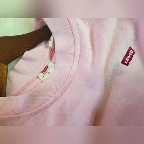 Levi's | Standard Crew Logo Sweatshirt | Blush Soft Pink | Womens Size XS - Picture 9 of 16